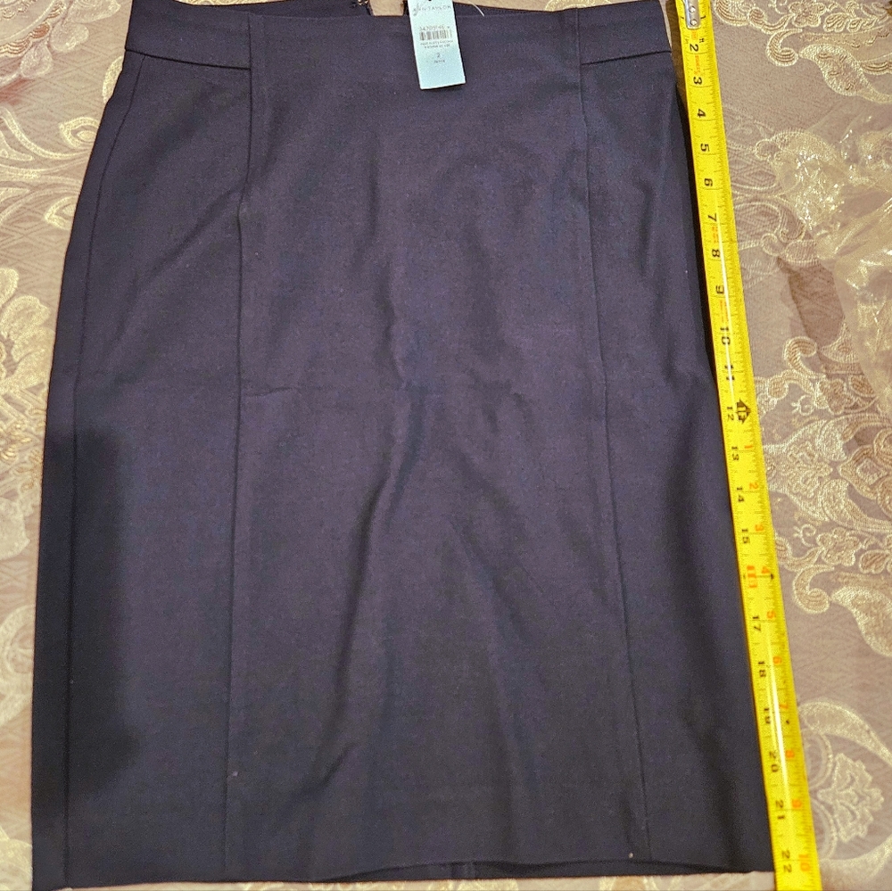 Ann Taylor deep sky navy Seamed Pencil Skirt- size 2 petite BRAND NEW NEVER WORN - Picture 3 of 8